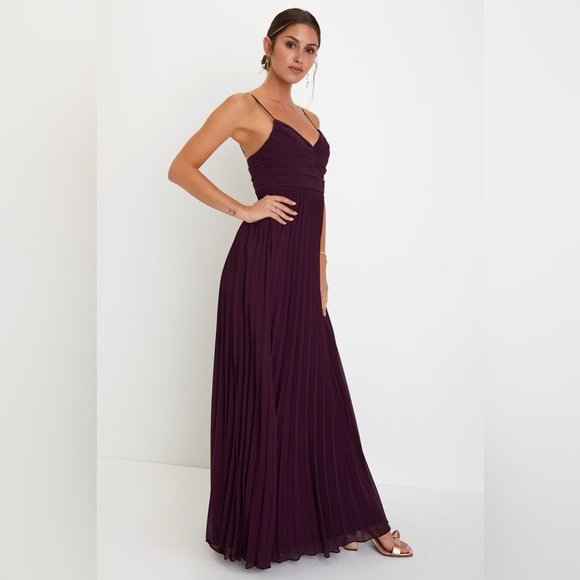 Lulus EGGPLANT  Pleated Sleeveless Maxi Dress Size S - Picture 3 of 12